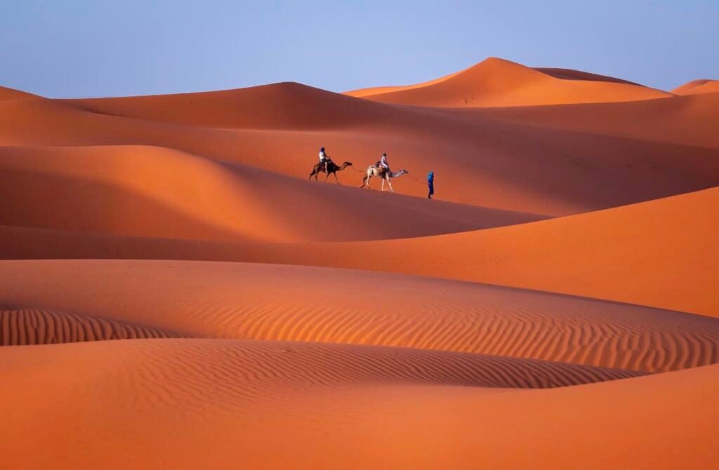 Agadir to Merzouga desert tour with Erg Chebbi dunes, camel ride, Dadès Valley, and Sahara desert camp